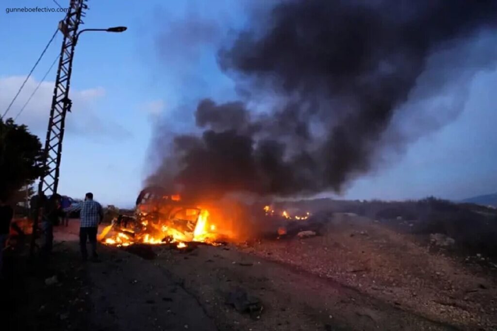 ไฟป่าปะทุ ทางตอนใต้ของเลบานอน นักดับเพลิงในเลบานอนกำลังต่อสู้กับไฟป่าในช่วงดึกของวันอังคาร ซึ่งการป้องกันพลเรือนของเลบานอน
