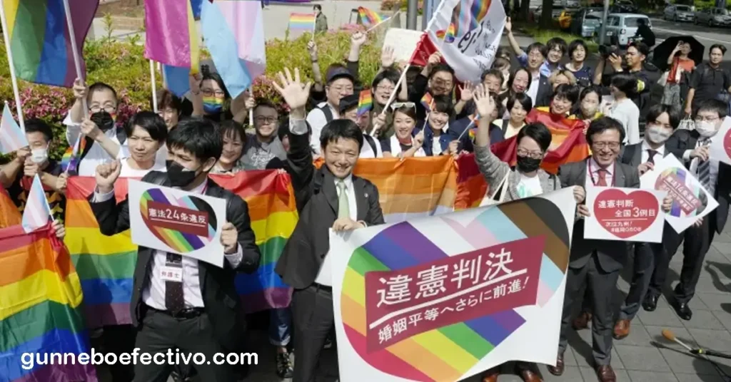 ศาลญี่ปุ่นตัดสิน ห้ามการแต่งงานของคนเพศเดียวกันขัดต่อรัฐธรรมนูญ ศาลสูงในญี่ปุ่นตัดสินว่าการห้ามการแต่งงานของคนเพศเดียวกัน