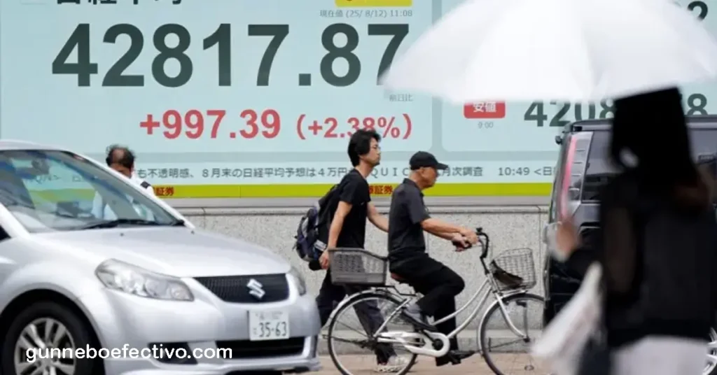 ดัชนี Nikkei 225 ของญี่ปุ่นพุ่งขึ้นสู่ระดับสูงสุดเป็นประวัติการณ์เป็นวันที่สองติดต่อกัน โดยนักลงทุนให้ความสนใจต่อแนวโน้มอัตราดอกเบี้ยของสหรัฐฯ