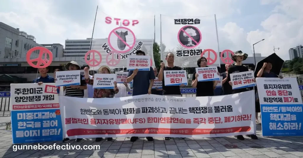 กองทัพเกาหลีใต้ และสหรัฐฯ เริ่มการซ้อมรบช่วงฤดูร้อน กองทัพเกาหลีใต้และสหรัฐอเมริกาเริ่มการซ้อมรบร่วมประจำปีขนาดใหญ่เมื่อวันจันทร์ที่ผ่านมา